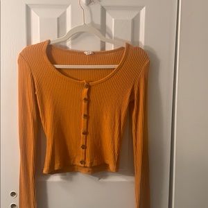 Mustard long sleeve crop top